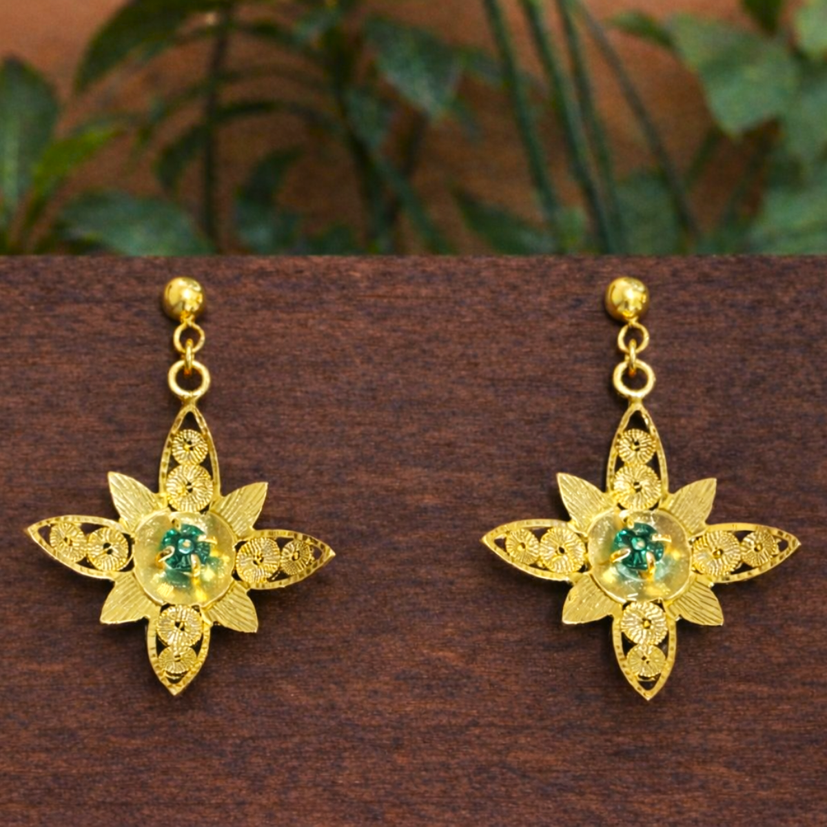 Pendiente Estrella Morralla B.Oro 24 K