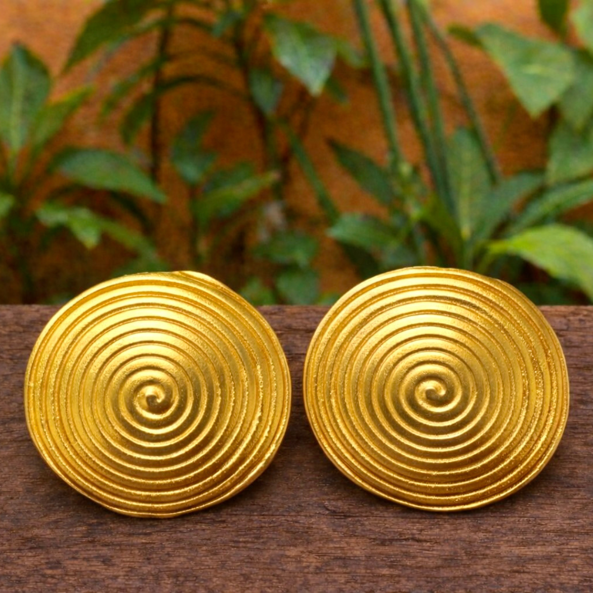 Pendiente Pectoral Quimbaya B.Oro 24 K