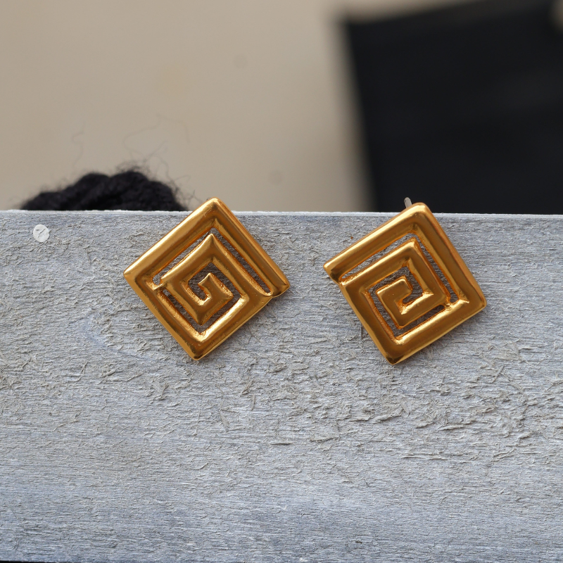 Pendiente Pequeño Calima Rombo B.Oro 24 K - Imagen 3