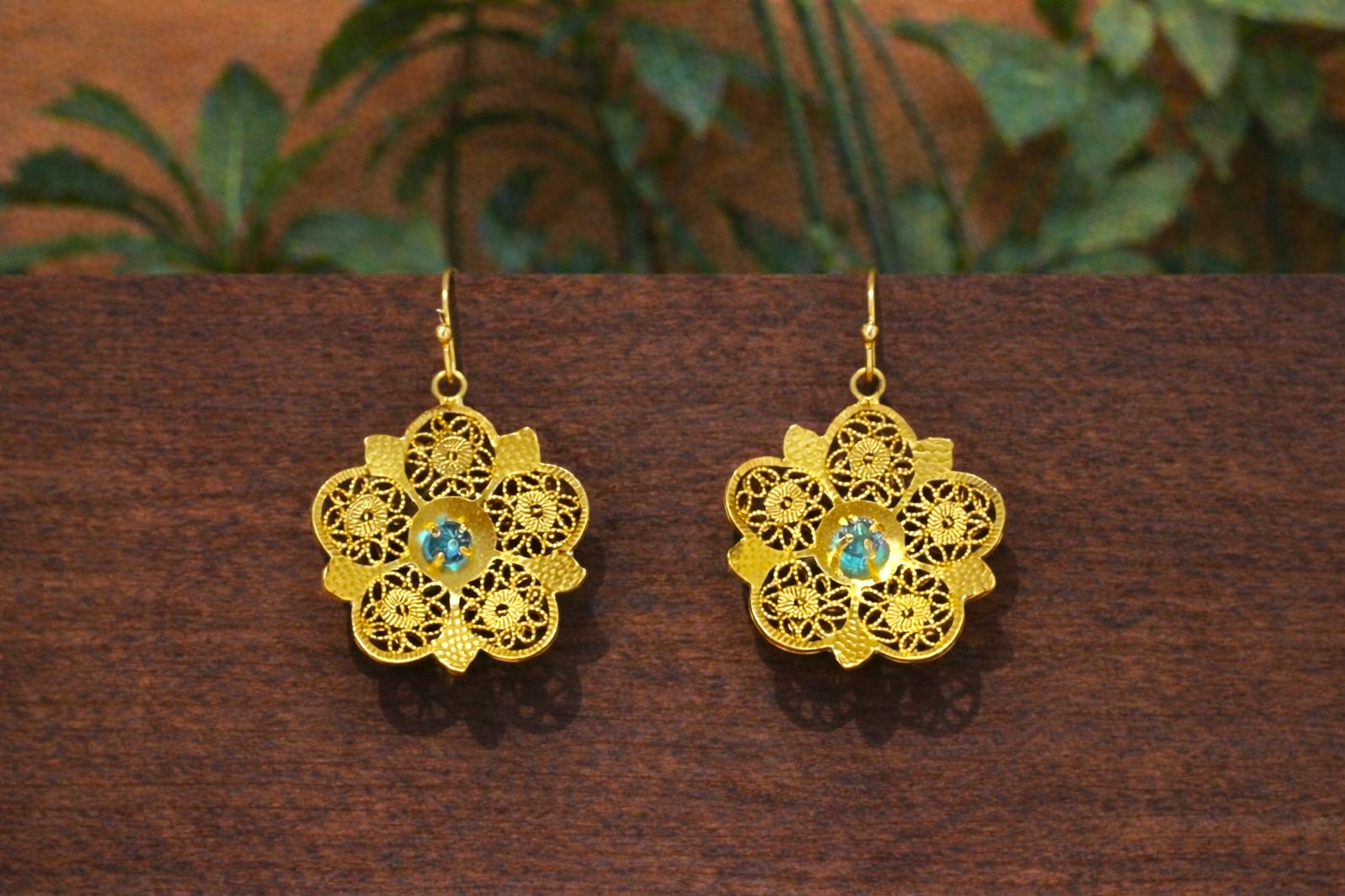 Pendiente Flor Swarovski B.Oro 24 Kl