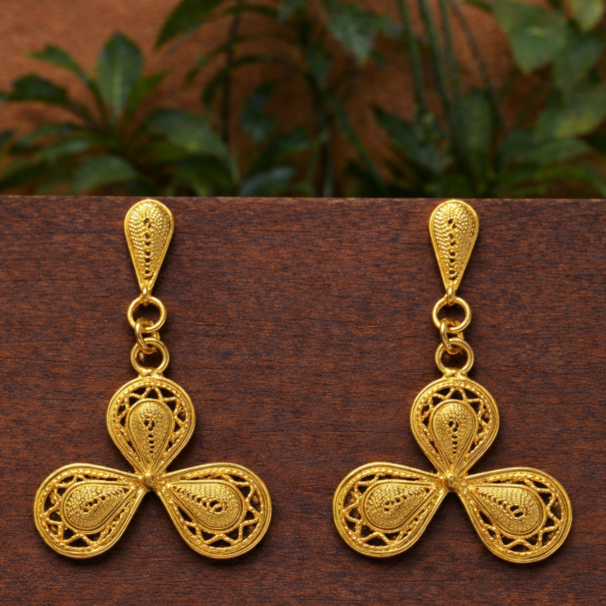 Pendientes Topo Filigrana 3 Gotas Baño de Oro 24 K